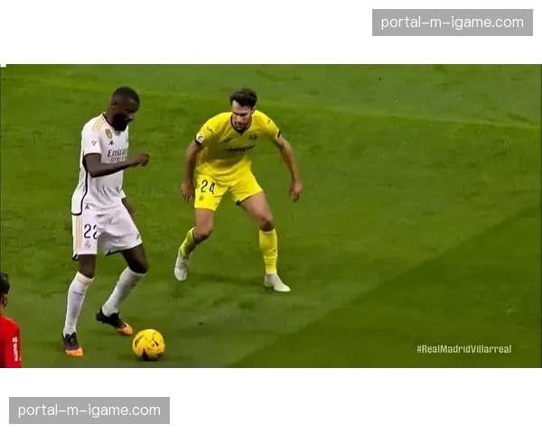 特写镜头：吕迪格在角球防守中成功限制哈兰德